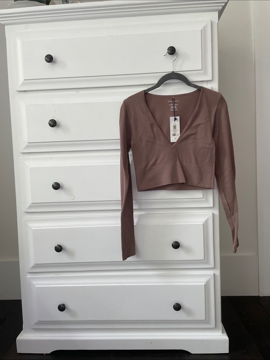 Dynamite Tops - Dynamite Logan Seamless Crop Tank in Deep Taupe